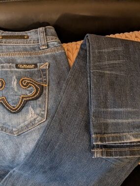 Express Women’s Blue Embroidered Back-Pocket Jeans Size 8
